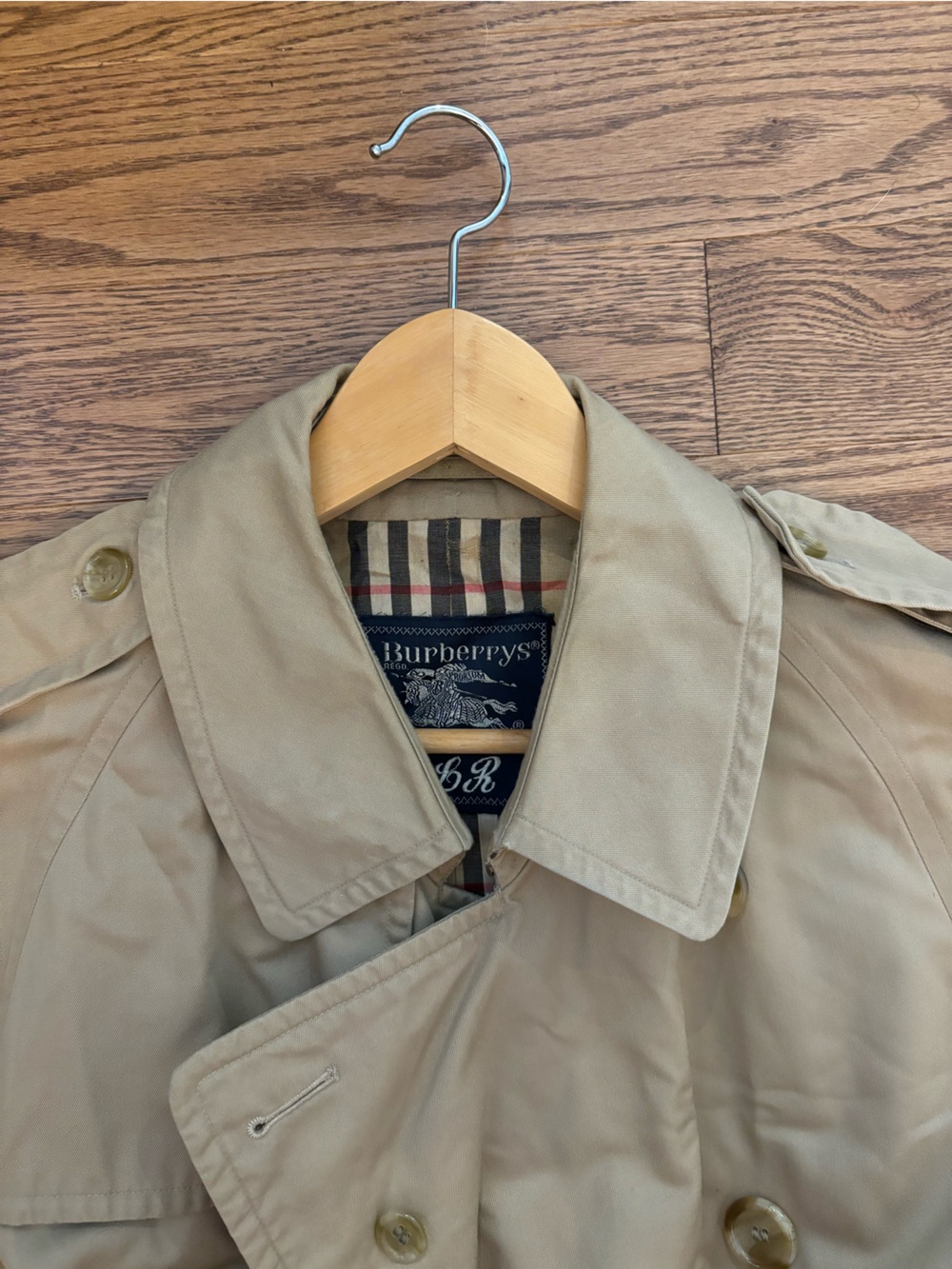 Burberry Men’s Trench Coat in Khaki with Check Lining